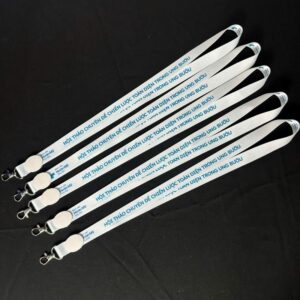 Dây đeo thẻ lanyard in logo theo yêu cầu