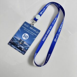 Combo dây đeo và thẻ nhựa pvc có tại dây đeo giá sỉ